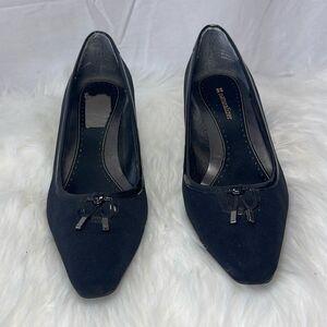 Naturalizer Alla Black Faux Sueded Kitten Heels Sz 7.5